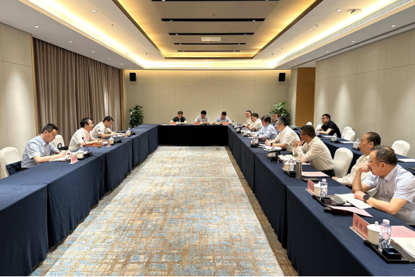 住房城鄉建設部住房改革與發(fā)展司調研我省建筑業發(fā)展情況